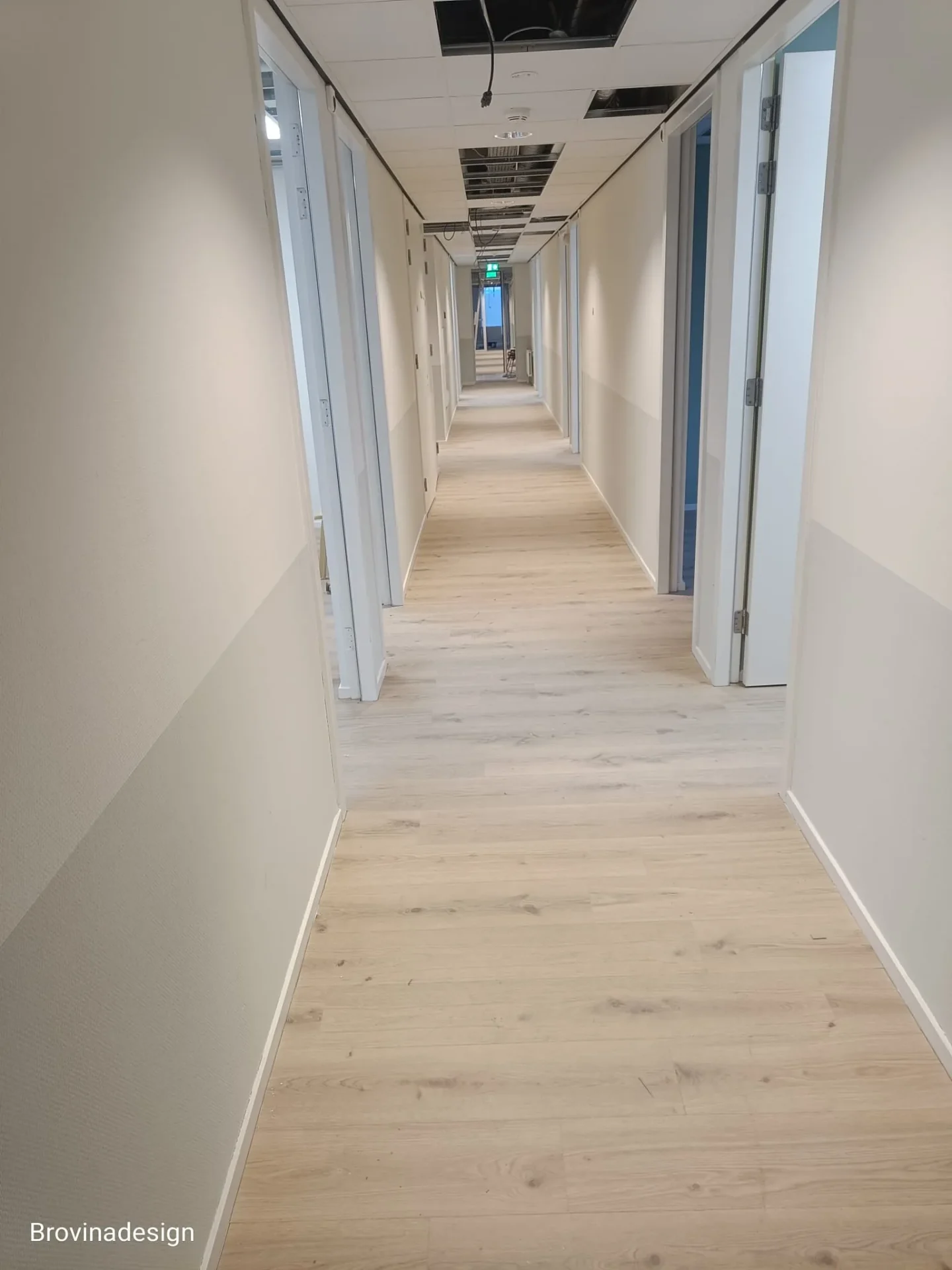 Lichte PVC gangvloer met pasteltinten