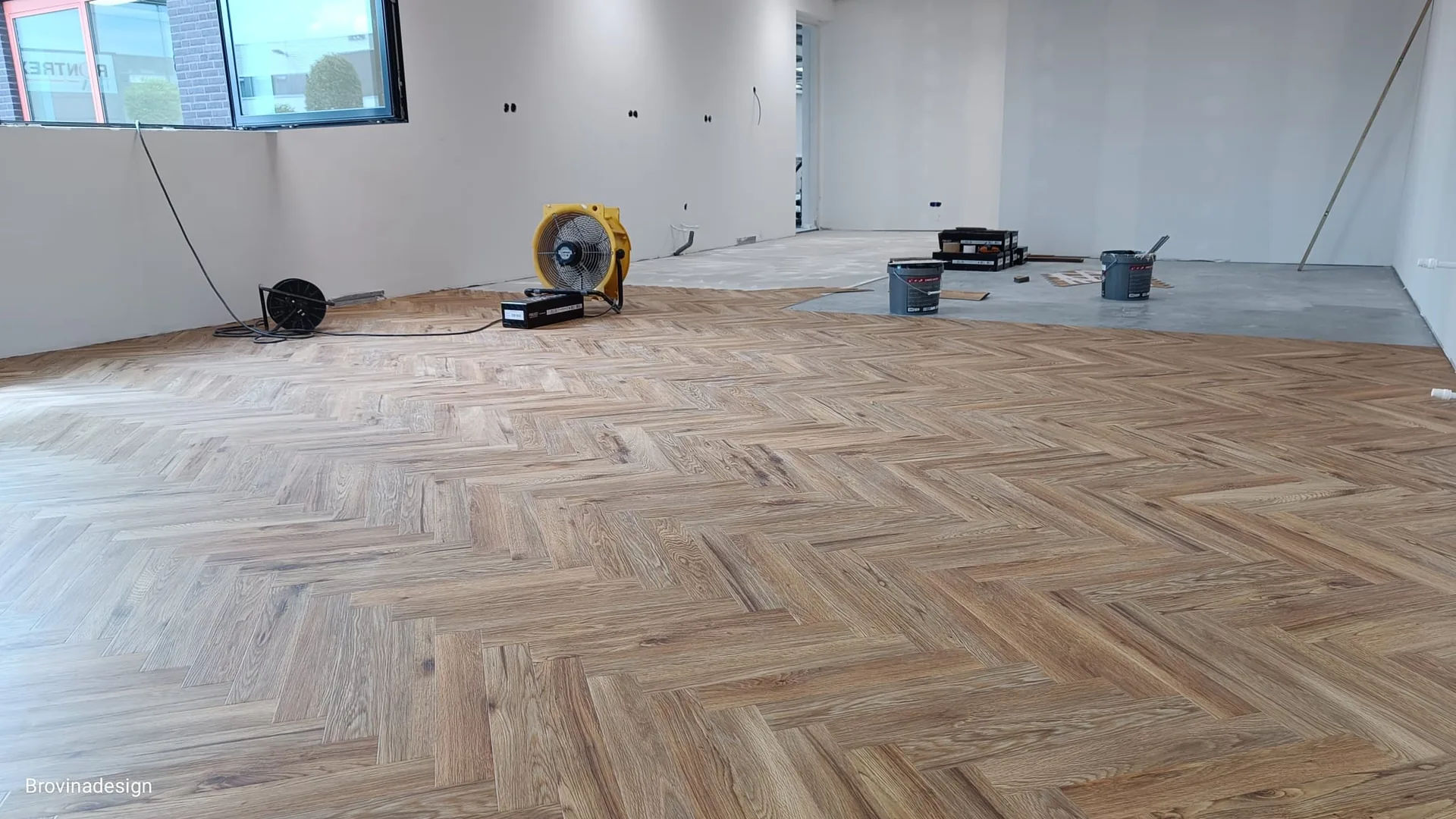 Visgraat-PVC uitvoering met droger in nieuwbouw